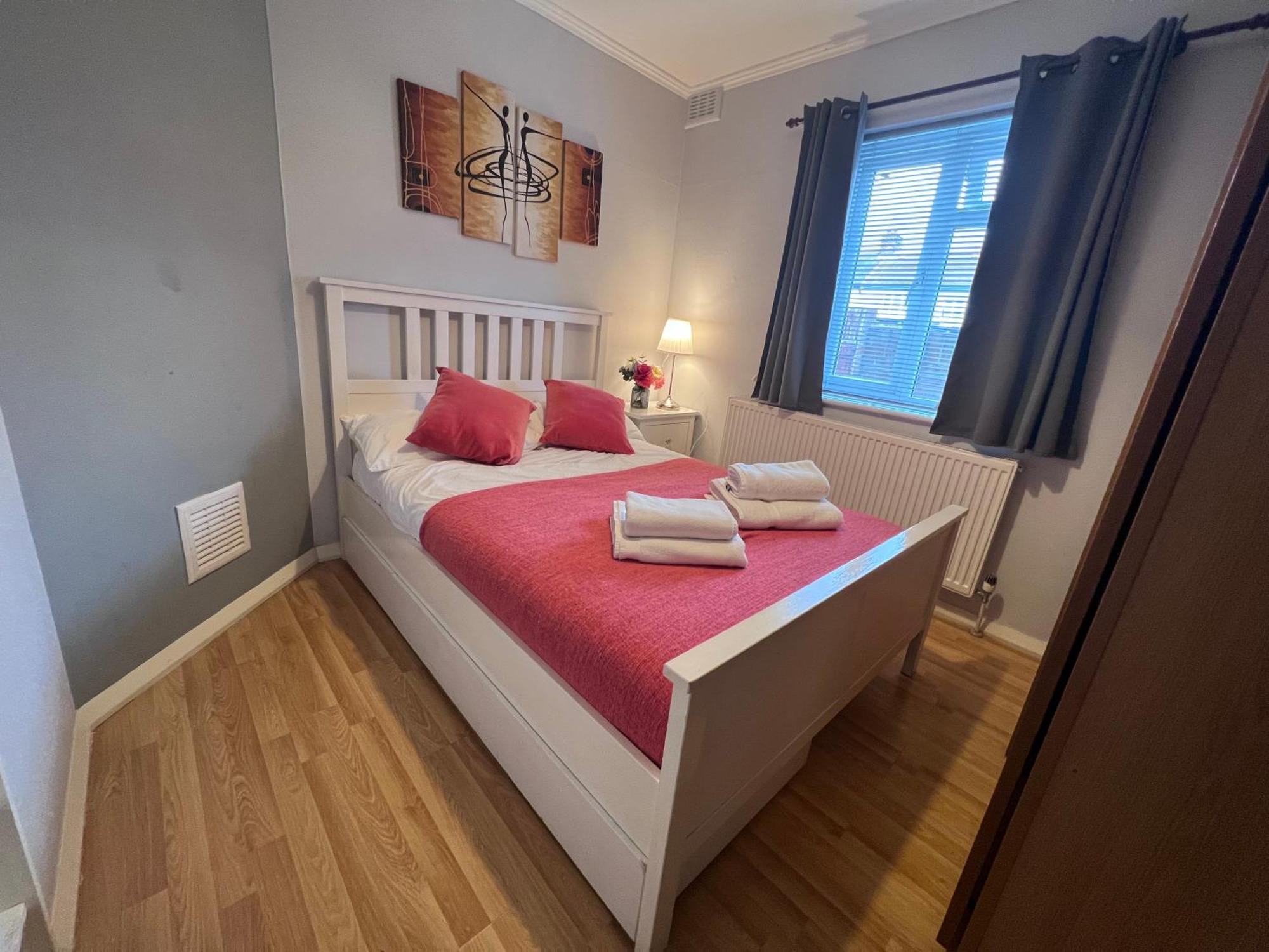 Croydon Apartment With Parking لندن المظهر الخارجي الصورة
