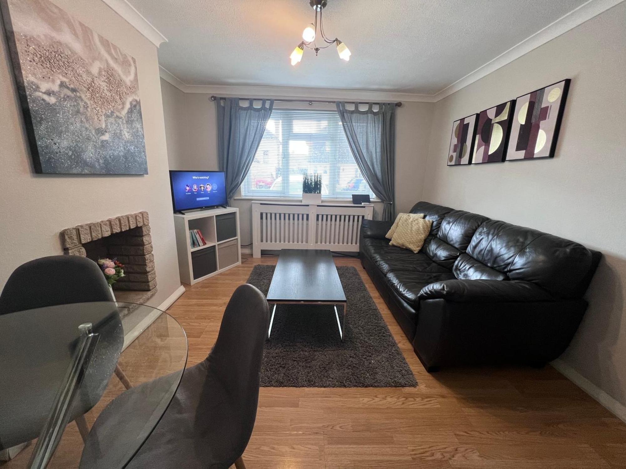 Croydon Apartment With Parking لندن المظهر الخارجي الصورة