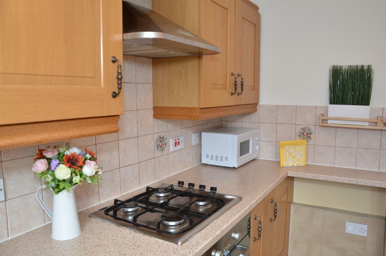 Croydon Apartment With Parking لندن المظهر الخارجي الصورة